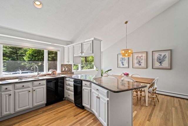 33 Cedar Acres Ln, Cohasset, MA 02025