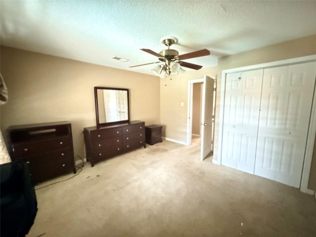 4902 Austin Drive, Galveston, TX 77551