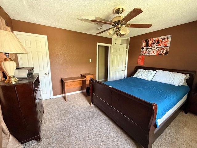 4902 Austin Drive, Galveston, TX 77551