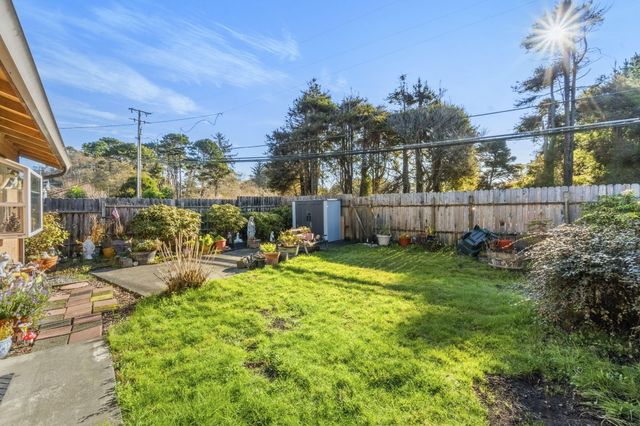 1291 Railroad Drive, Mckinleyville, CA 95519