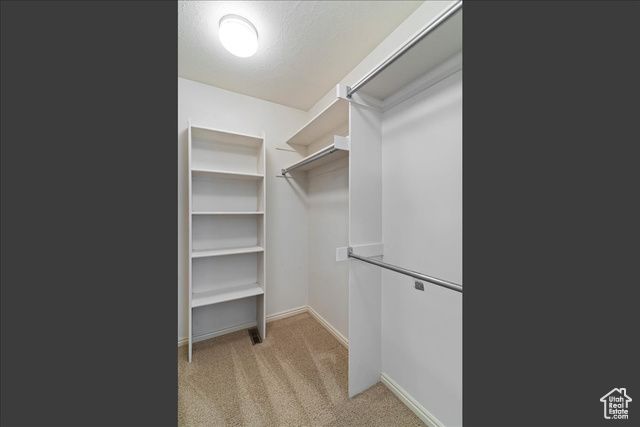 5522 S 600 E, Washington Terrace, UT 84405