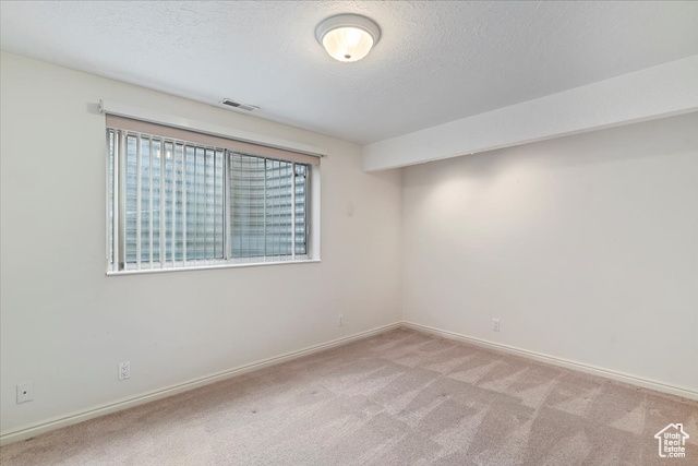 5522 S 600 E, Washington Terrace, UT 84405