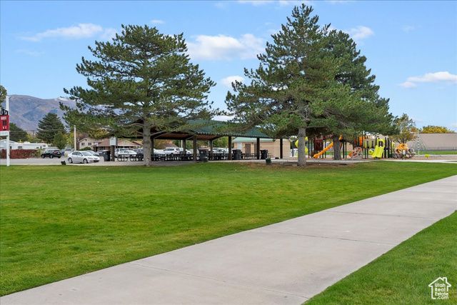 5522 S 600 E, Washington Terrace, UT 84405