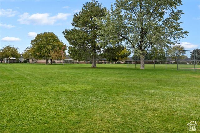 5522 S 600 E, Washington Terrace, UT 84405