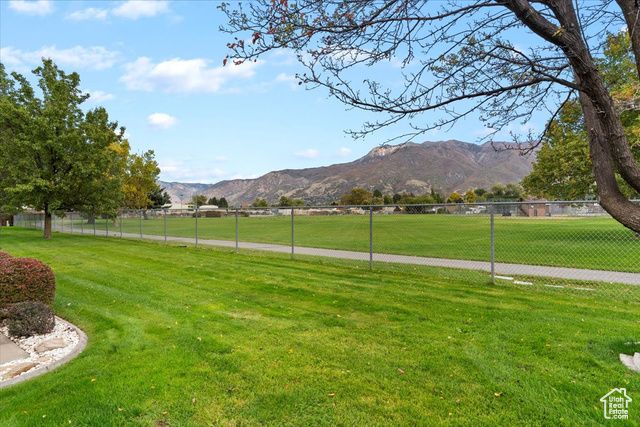 5522 S 600 E, Washington Terrace, UT 84405