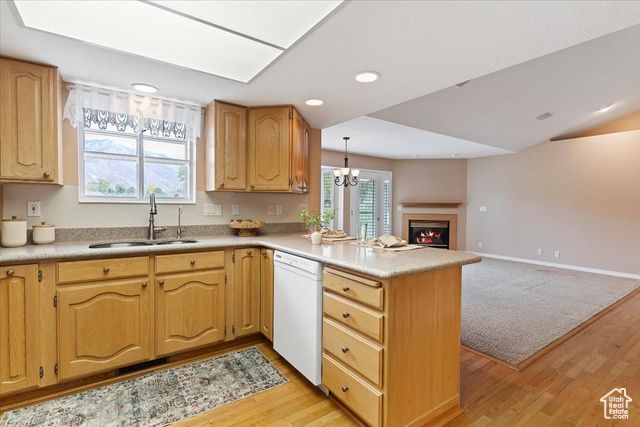 5522 S 600 E, Washington Terrace, UT 84405