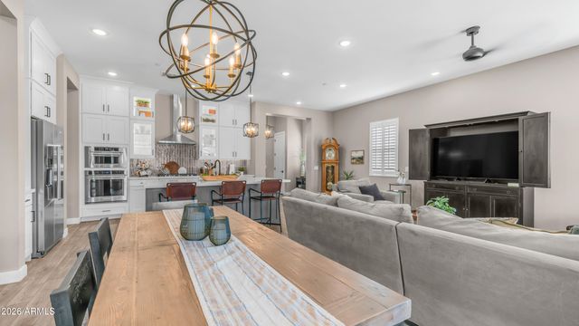14036 W DESERT FLOWER Drive, Goodyear, AZ 85395