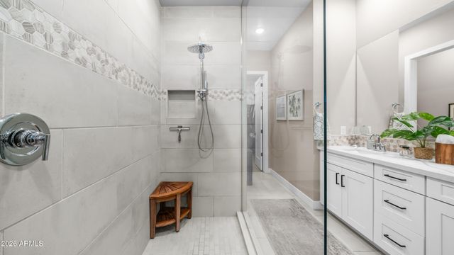 14036 W DESERT FLOWER Drive, Goodyear, AZ 85395
