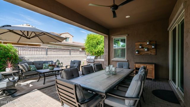 14036 W DESERT FLOWER Drive, Goodyear, AZ 85395