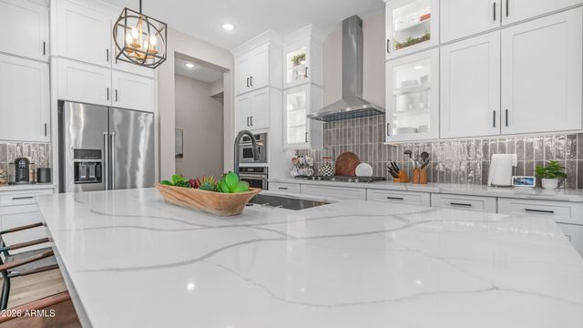 14036 W DESERT FLOWER Drive, Goodyear, AZ 85395