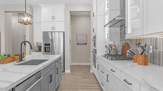 14036 W DESERT FLOWER Drive, Goodyear, AZ 85395