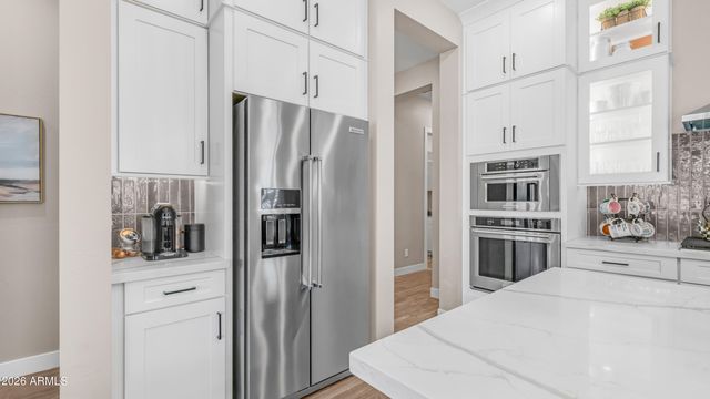 14036 W DESERT FLOWER Drive, Goodyear, AZ 85395