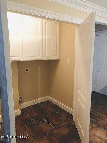 4825 Sheridan Drive, Jackson, MS 39206