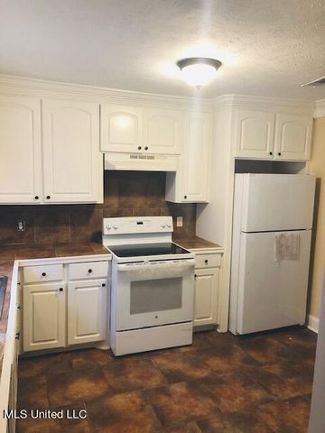 4825 Sheridan Drive, Jackson, MS 39206