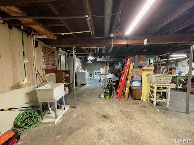 413 E Wickliffe Avenue, Collinsville, IL 62234