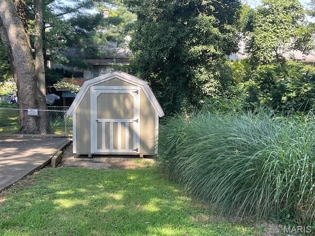 413 E Wickliffe Avenue, Collinsville, IL 62234