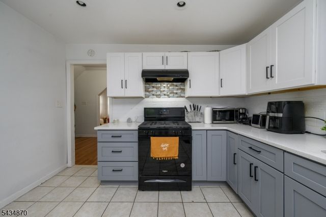 829 S 13Th St, Newark City, NJ 07108