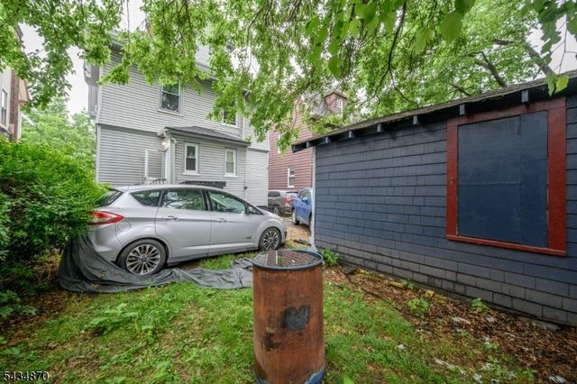 829 S 13Th St, Newark City, NJ 07108