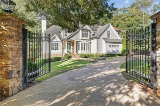 3100 Rhodenhaven NW Drive, Atlanta, GA 30327