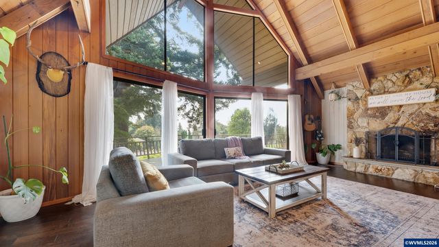 7925 Zion Ct SE, Turner, OR 97392