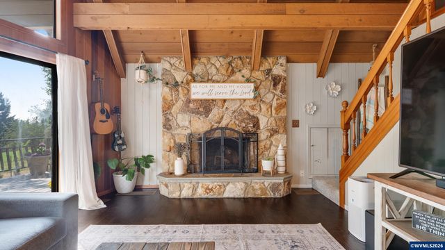 7925 Zion Ct SE, Turner, OR 97392