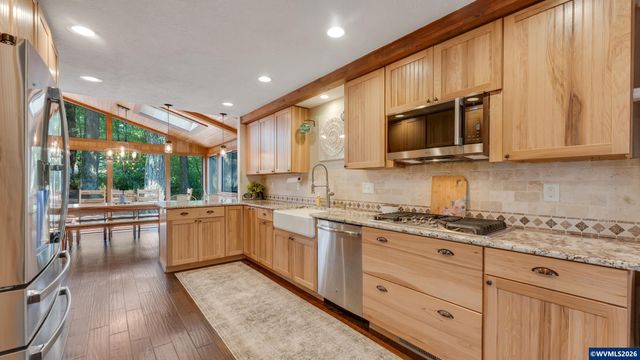 7925 Zion Ct SE, Turner, OR 97392