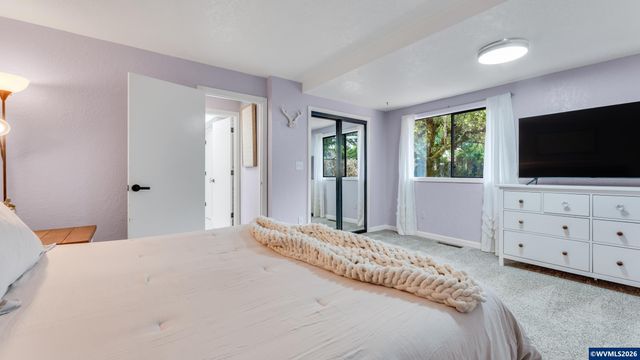 7925 Zion Ct SE, Turner, OR 97392