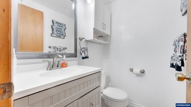 7925 Zion Ct SE, Turner, OR 97392
