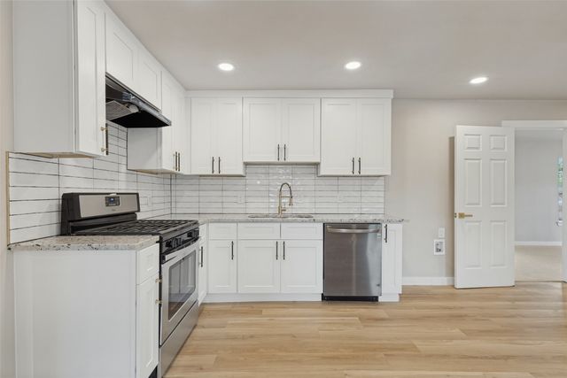 1239 Lonsdale Avenue, Dallas, TX 75217
