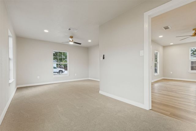 1239 Lonsdale Avenue, Dallas, TX 75217