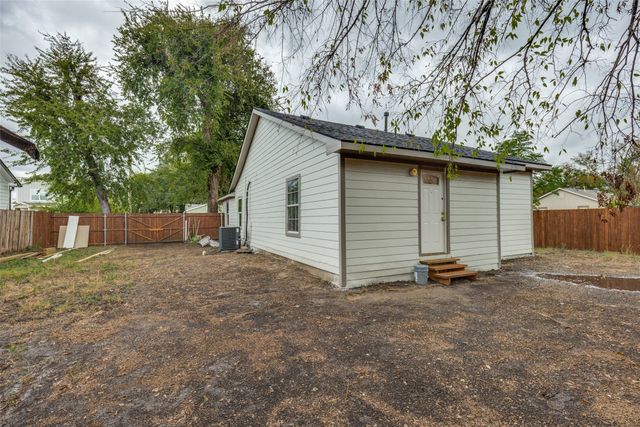 1239 Lonsdale Avenue, Dallas, TX 75217