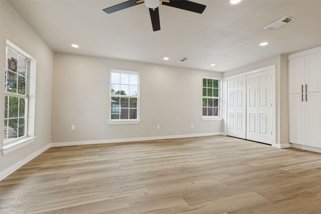 1239 Lonsdale Avenue, Dallas, TX 75217