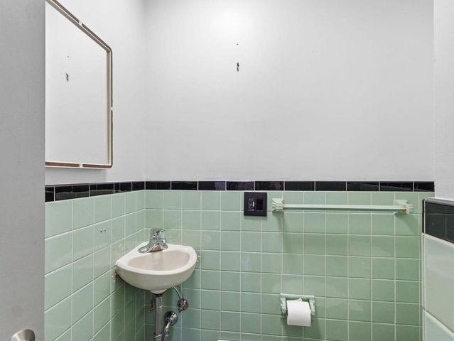 3434 Saint Clair STREET, Racine, WI 53402