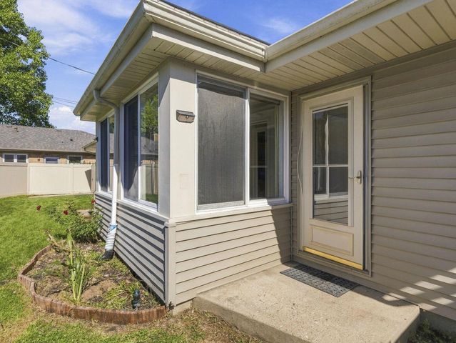 3434 Saint Clair STREET, Racine, WI 53402