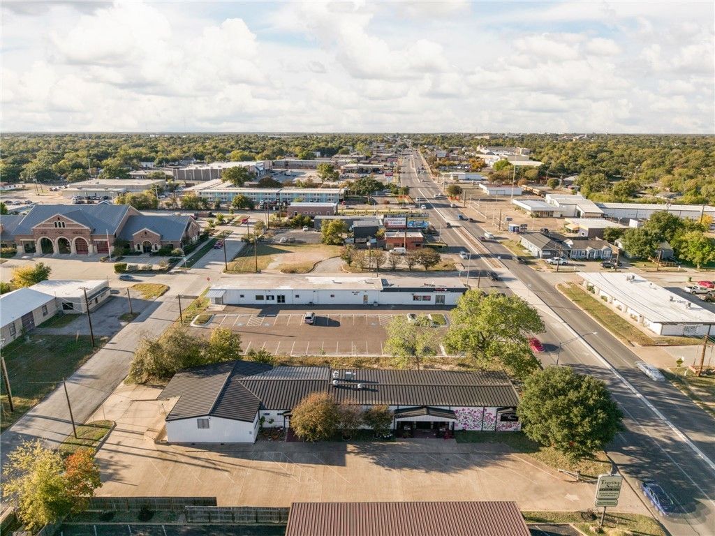 2606 South Texas Avenue, Bryan, TX 77802 — exterior