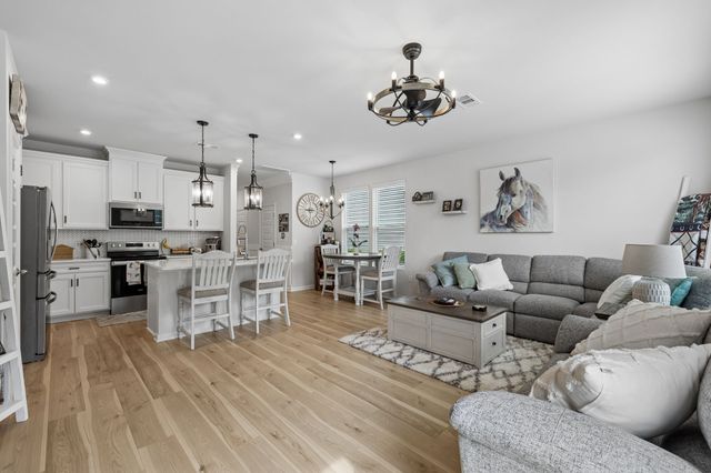 110 Brighton Ln, Lebanon, TN 37090