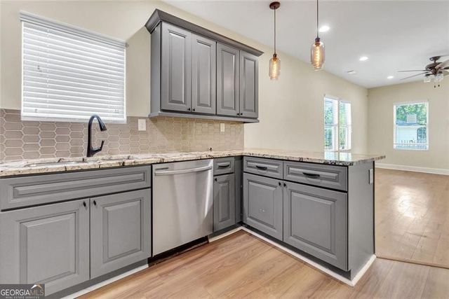 998 Mayson Turner Road NW, Atlanta, GA 30314