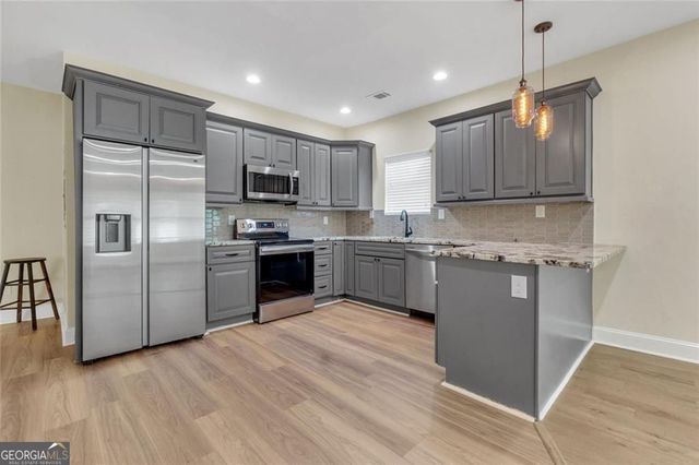 998 Mayson Turner Road NW, Atlanta, GA 30314