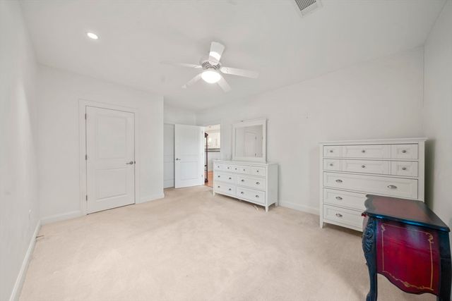 1 Harvest Dr 205, North Andover, MA 01845