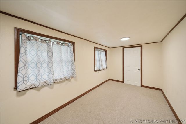 200 E Young Street, Morris, OK 74445