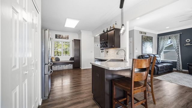 2521 Ashley Avenue, Schererville, IN 46375