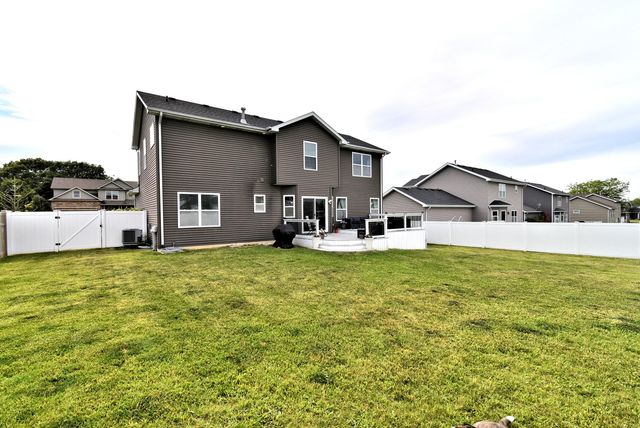 2521 Ashley Avenue, Schererville, IN 46375
