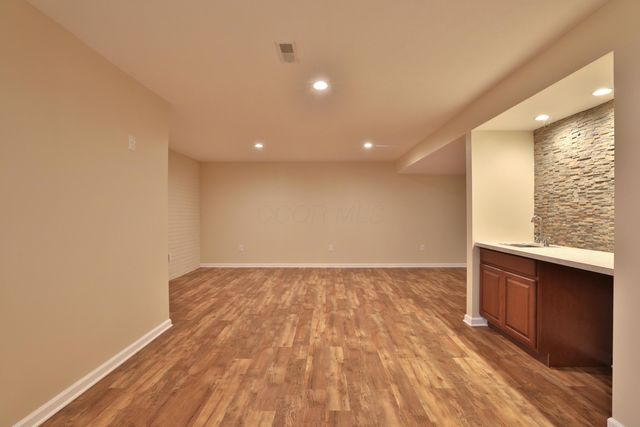 5016 Foxtail Drive, 37, Hilliard, OH 43026