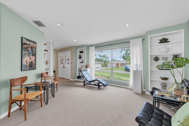 11566 PINE STREET, Seminole, FL 33772