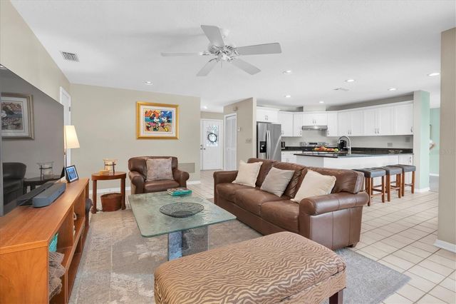 11566 PINE STREET, Seminole, FL 33772