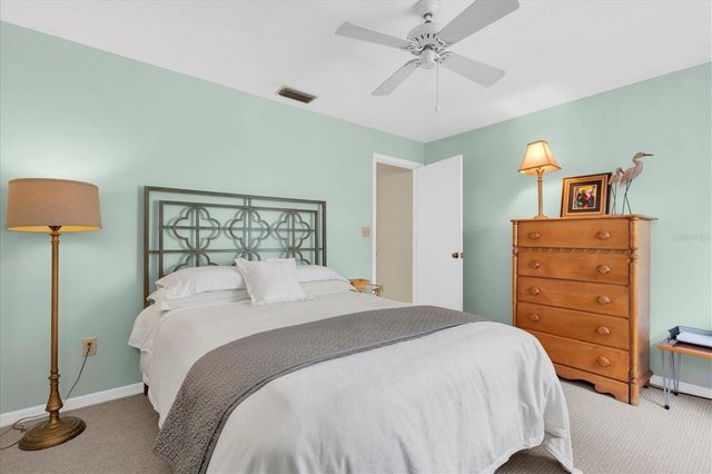 11566 PINE STREET, Seminole, FL 33772