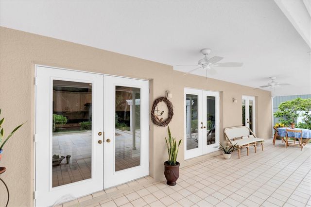 11566 PINE STREET, Seminole, FL 33772