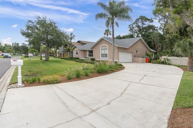 11566 PINE STREET, Seminole, FL 33772