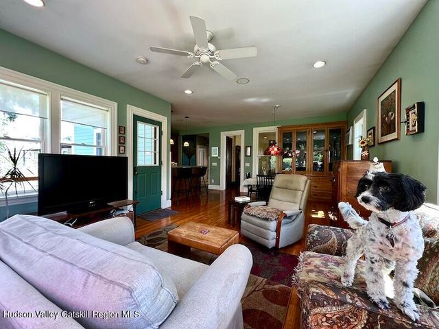 139 Washington Avenue, Kingston, NY 12401