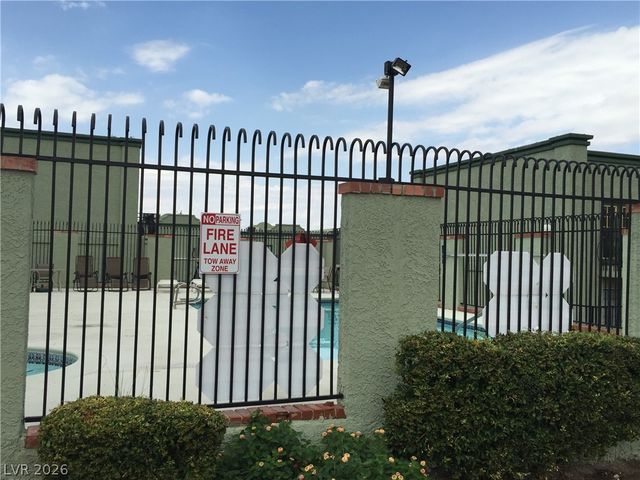 7030 BURCOT Avenue C105, Las Vegas, NV 89156